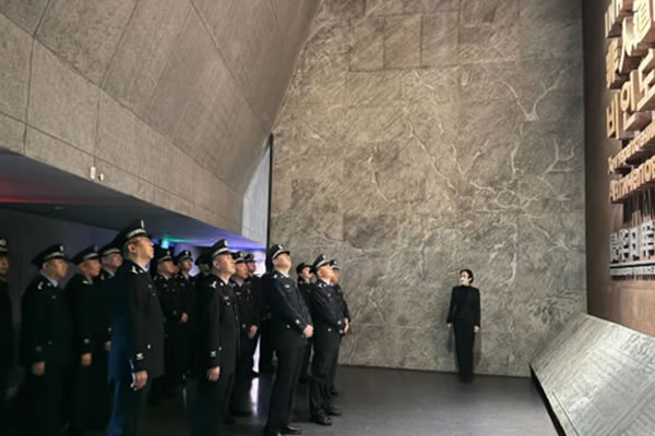 ؖ|(gu)c(ji)ǰ_(ki)չϵл(dng) ֲ(i)(gu)